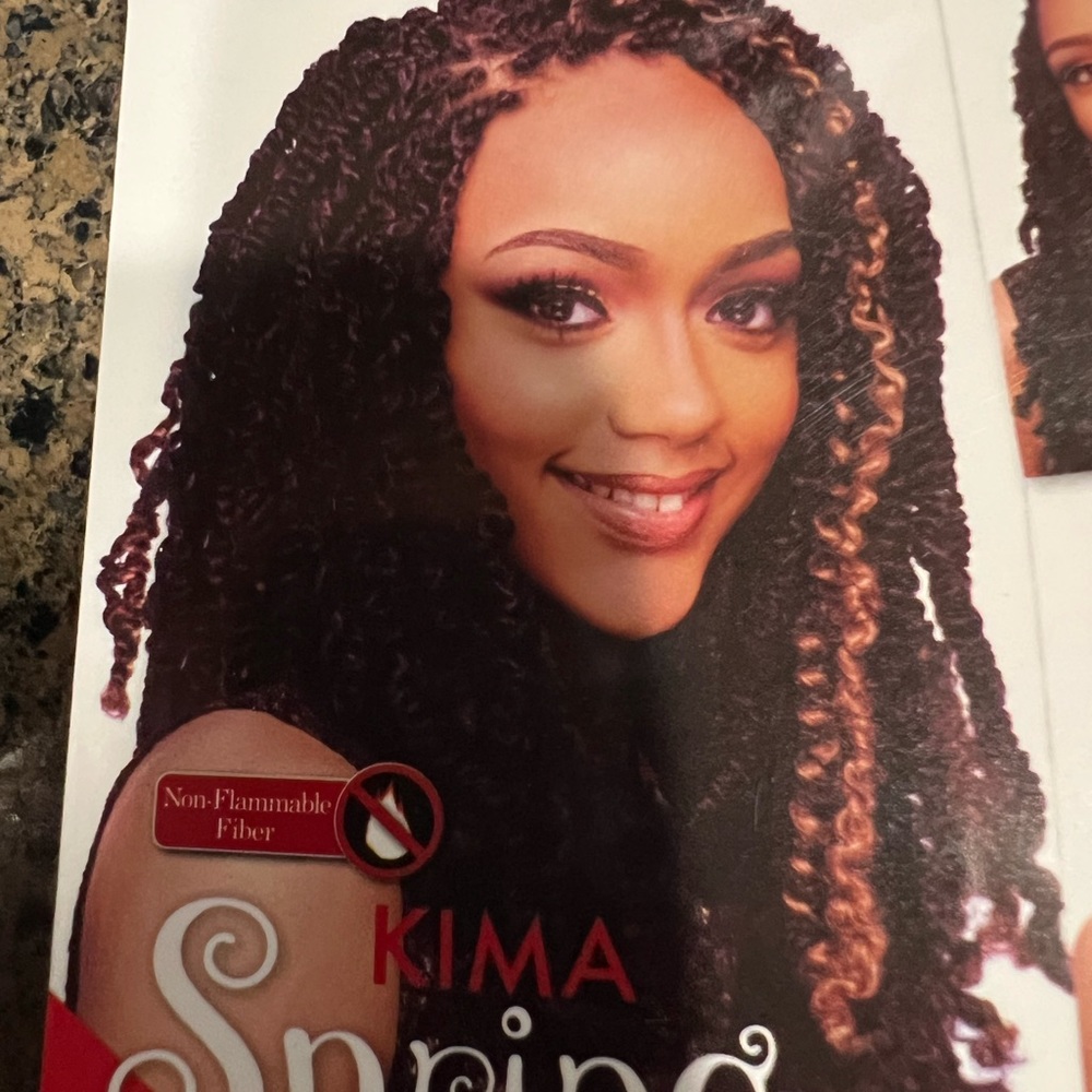 Spring twist Hair - Picture 3 of 6